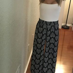 Wide leg pants